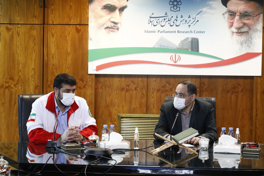 برگزاری نشست مدیران جمعیت هلال احمر و مرکز پژوهش های مجلس