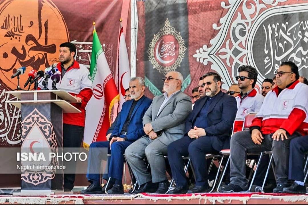 کاروان سلامت جمعیت هلال احمر از حرم مطهر امام خمینی (ره) بدرقه شدند.