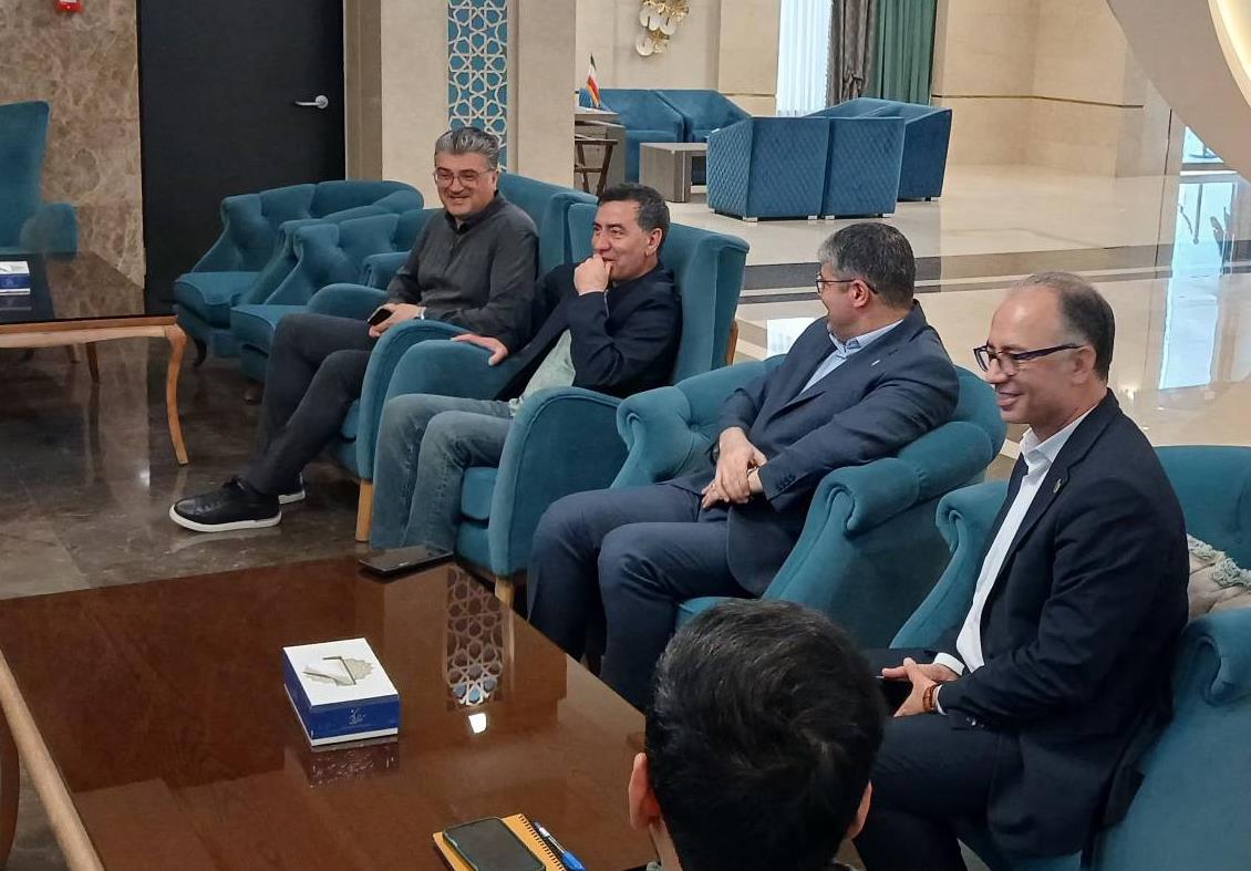 بازدید معاون توسعه هلال‌احمر از روند ارائه خدمات رفاهی در هتل خورشید هشتم مشهد